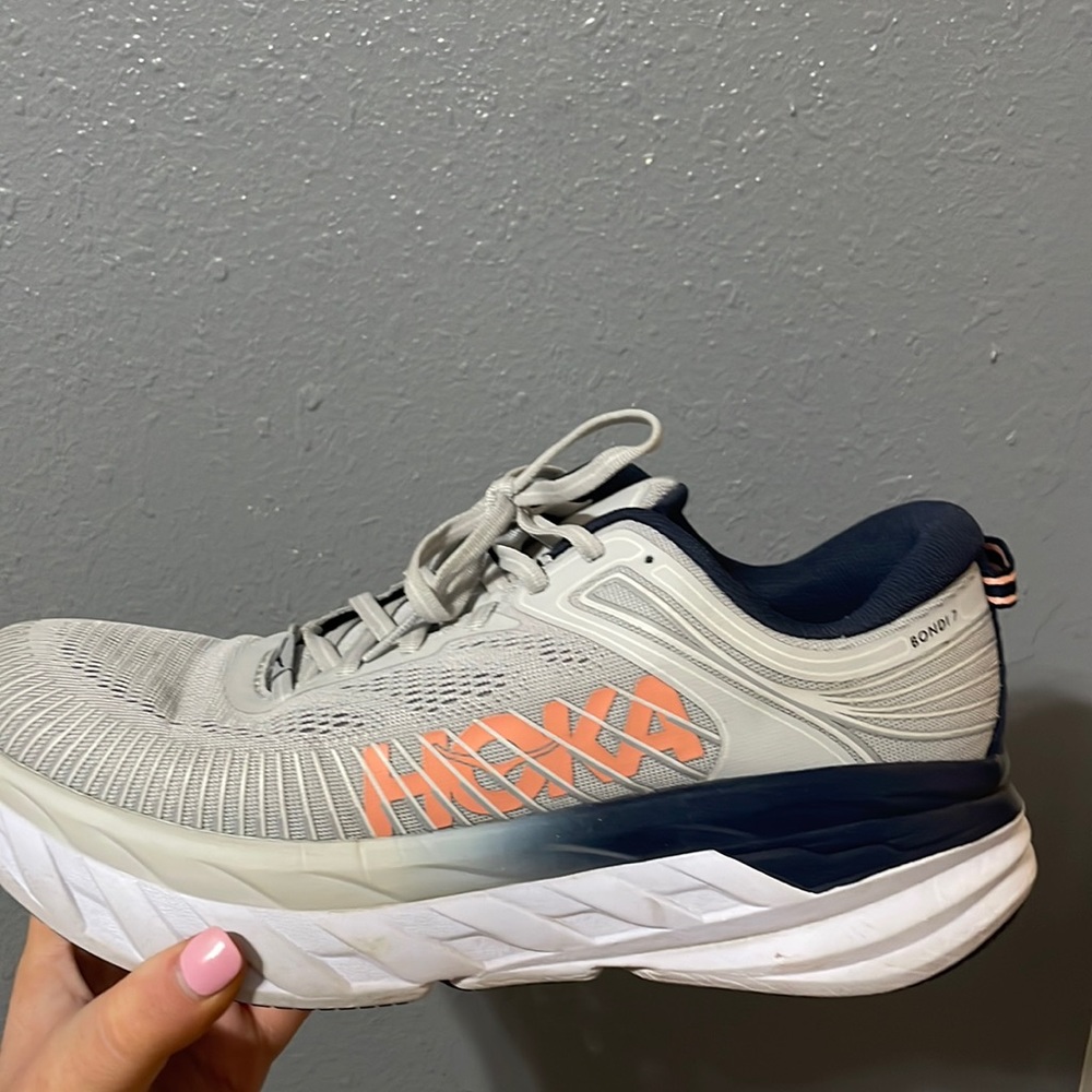 Hoka Bondi 7 shoes! Worn less than 5 times.